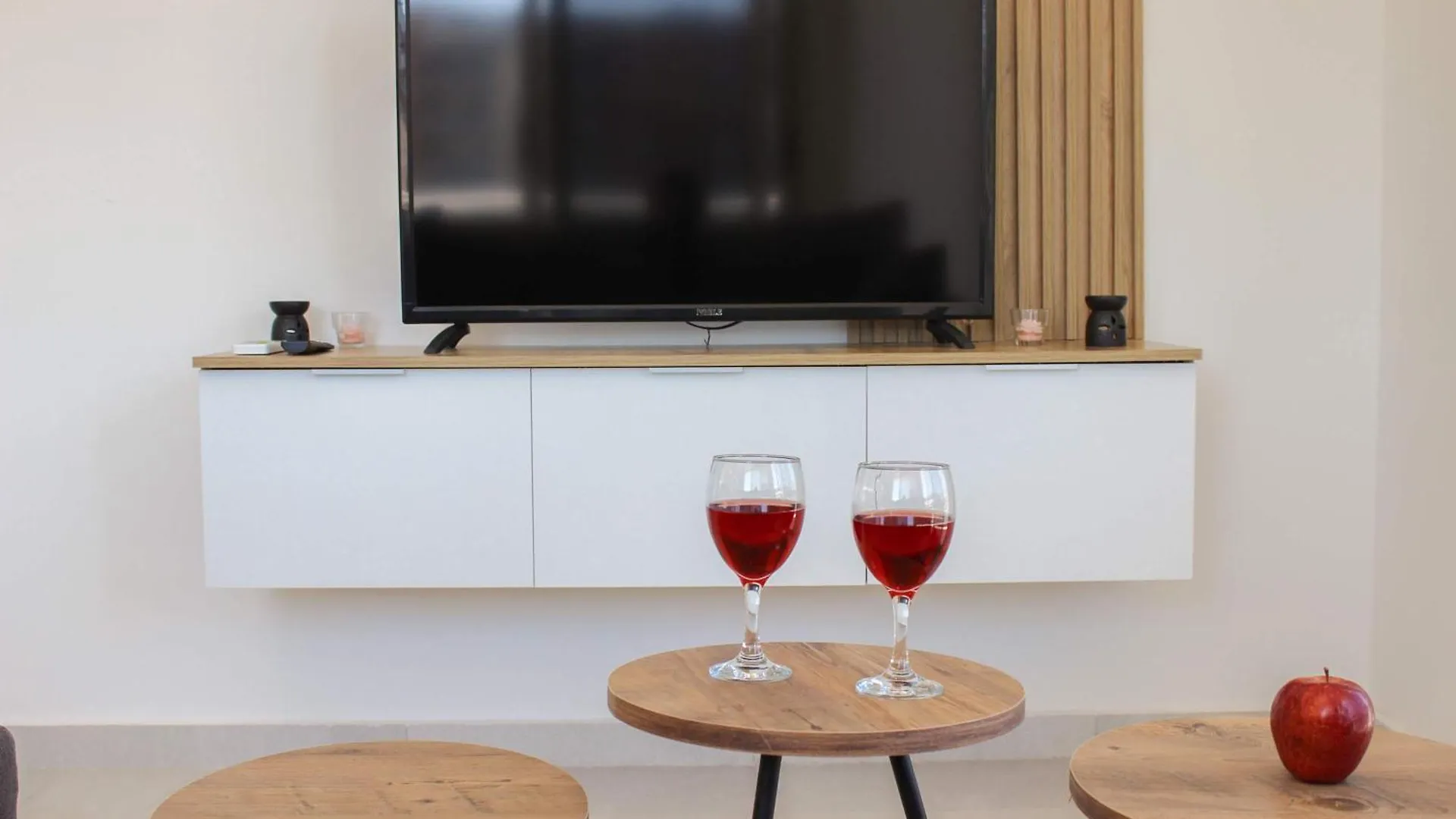 Maro Apartment 1372 Durrës