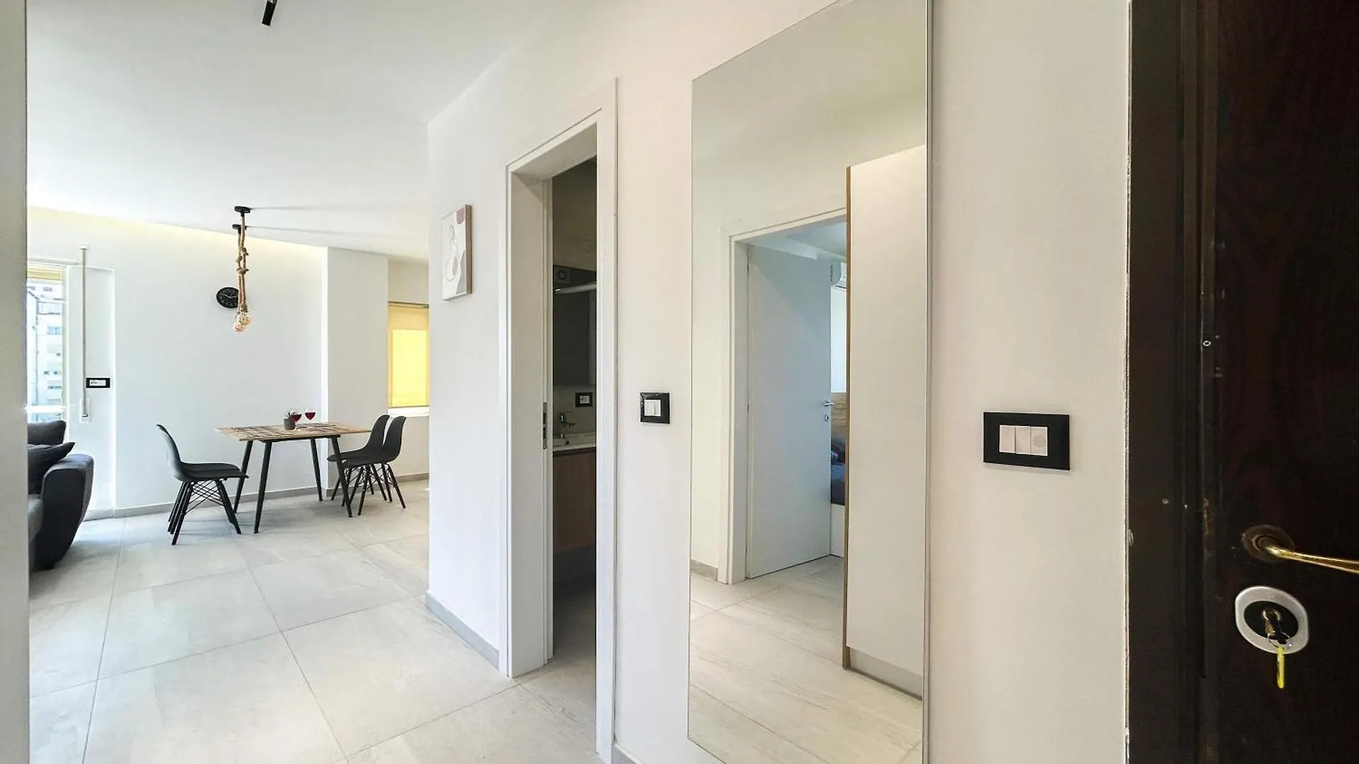 Maro Apartment 1372 Durrës
